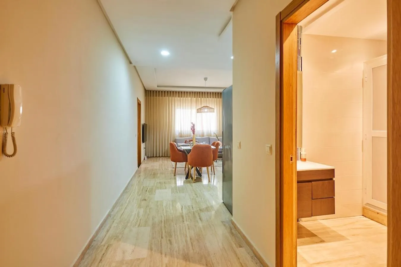 קזבלנקה City Escape Modern 1-Bed Near Casa Voyageurs מרוקו